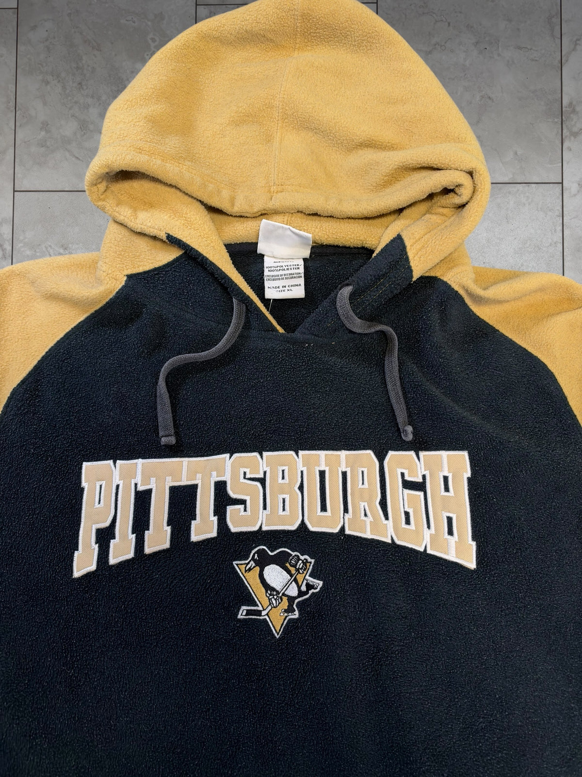 (XL) Vintage Y2K Penguins Fleece Hoodie