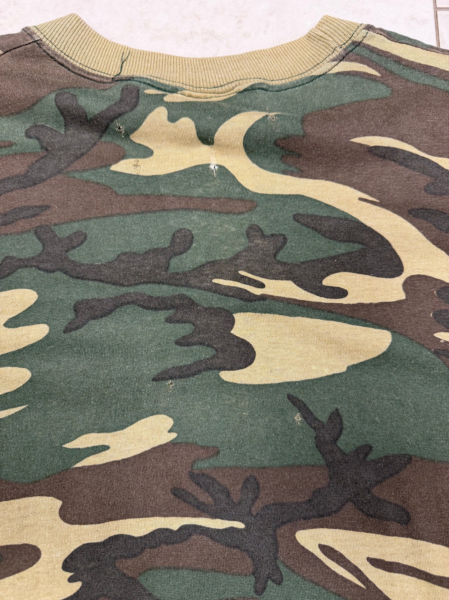 (XL) Vintage 90’s Camo Pocket Tee
