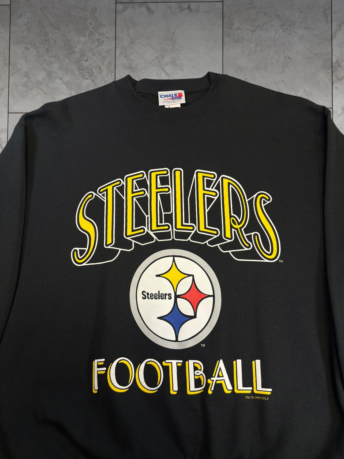 (XL) 1995 Steelers Football Chalk Line Graphic Crewneck