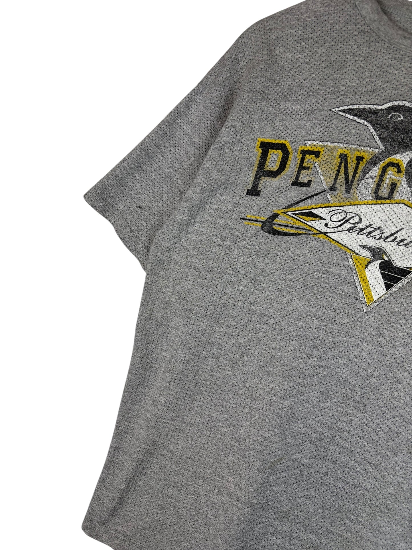 (L) Vintage Penguins Graphic Tee