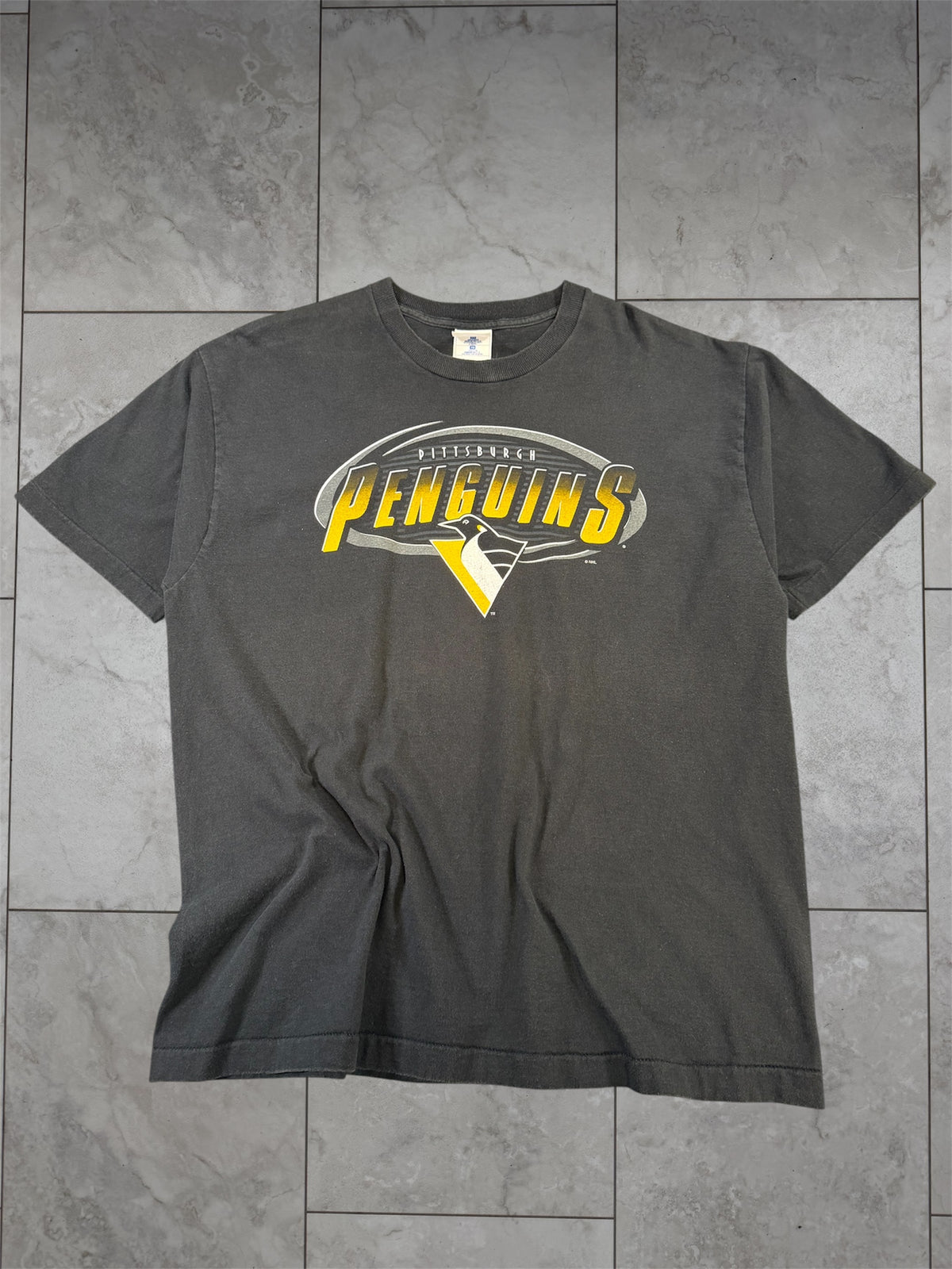 (XL) Vintage 90’s Penguins Pro Player Graphic Tee