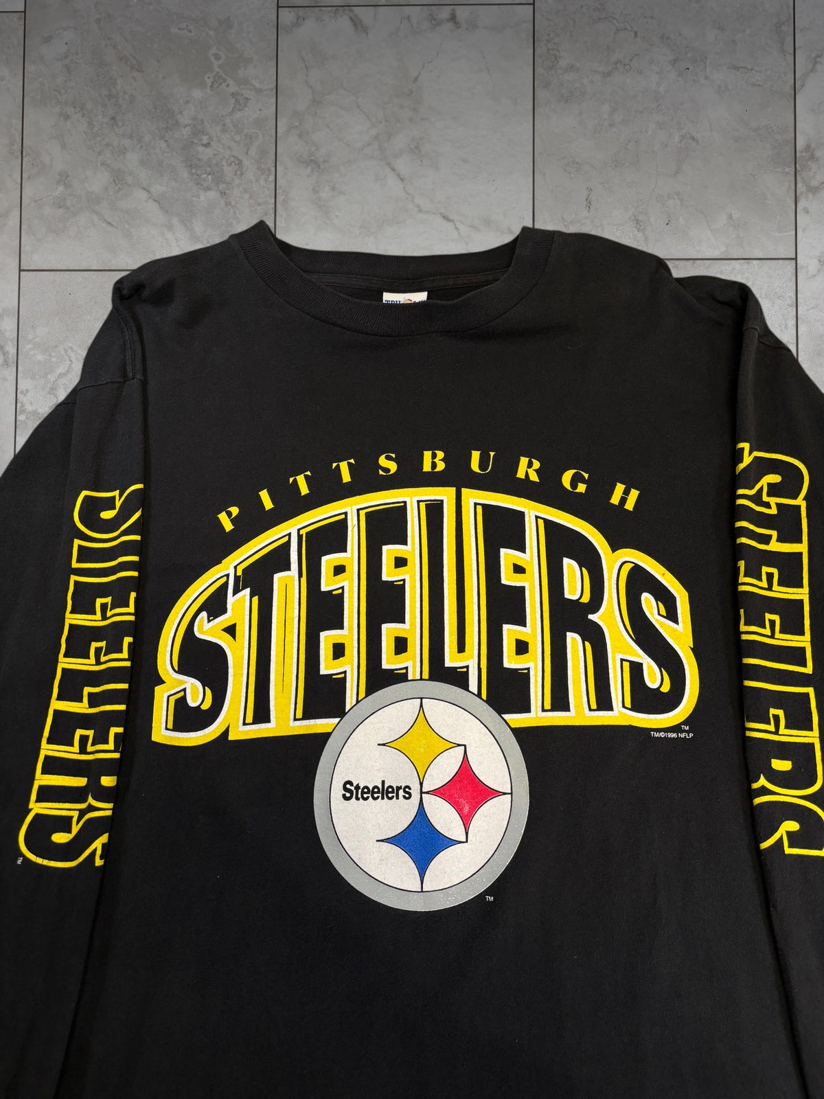 (XL) 1996 Steelers Graphic Longsleeve Shirt