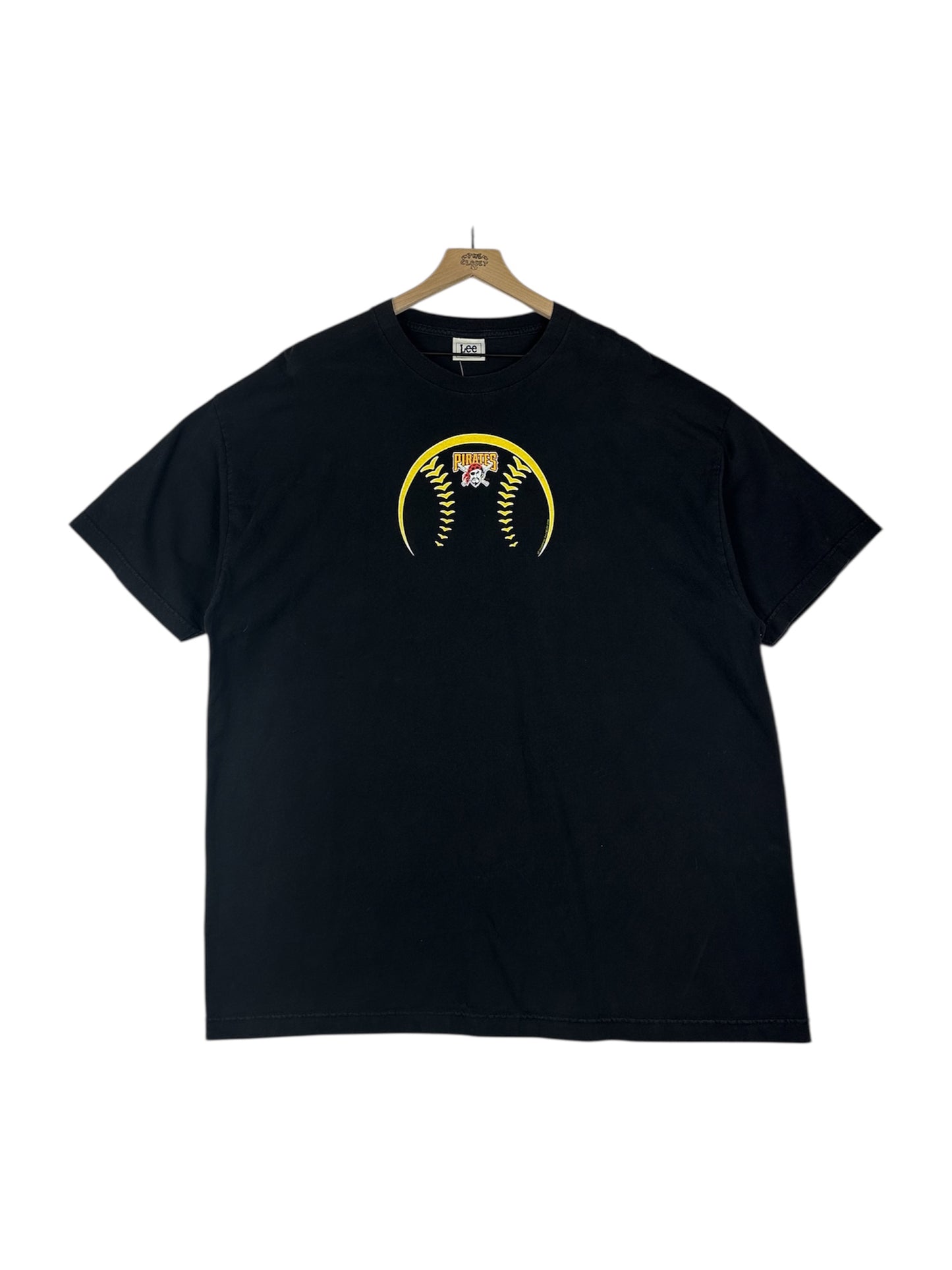 (XXL) 2006 Pirates Lee Graphic Tee