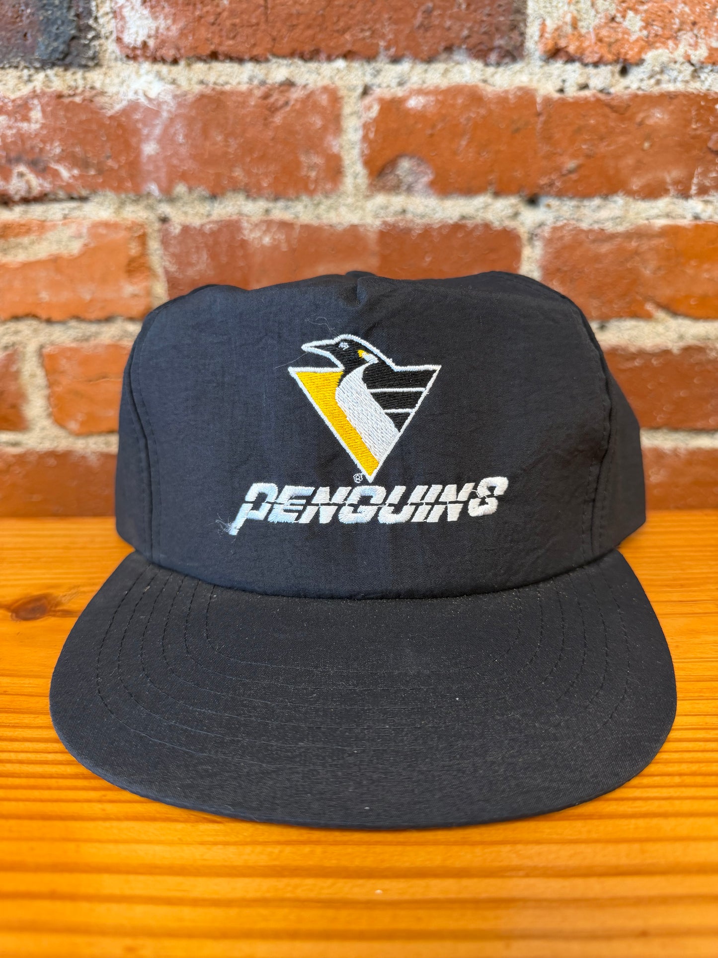 Vintage Pittsburgh Penguins Robo Pen Nylon Hat - NEW