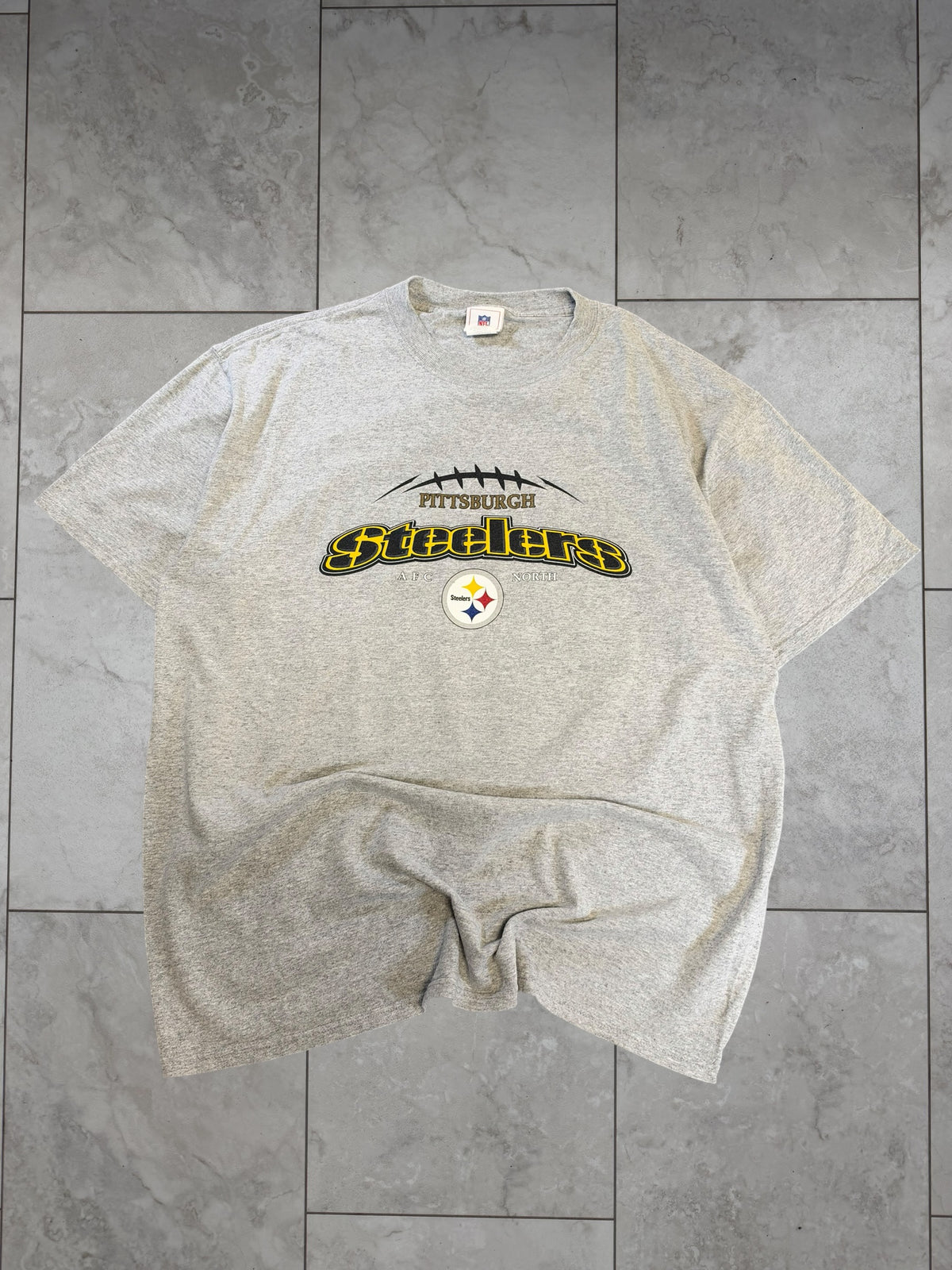 (XL) Vintage Y2K Steelers AFC North Graphic Tee