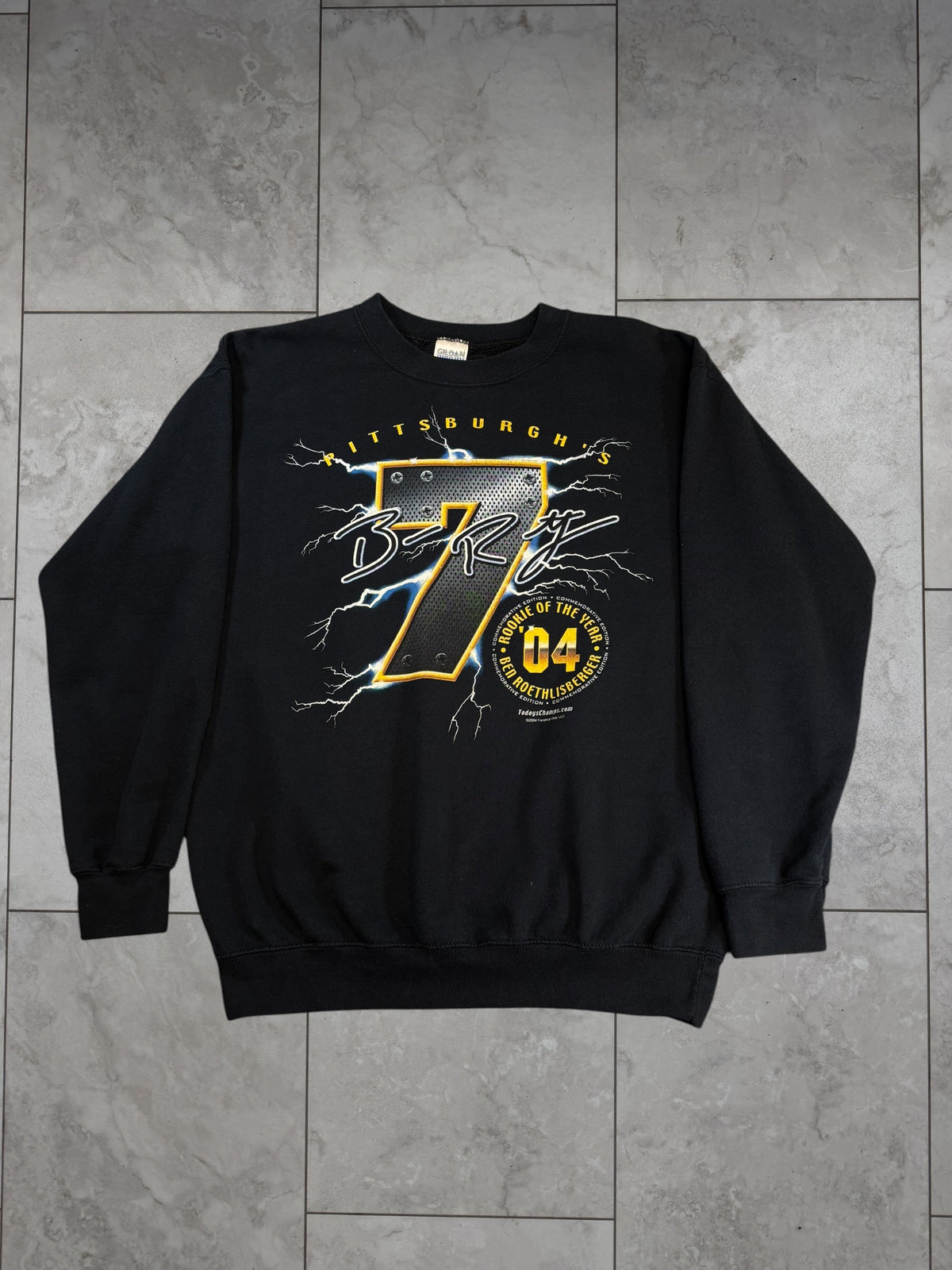 (M) 2004 Steelers The Tackle Graphic Crewneck