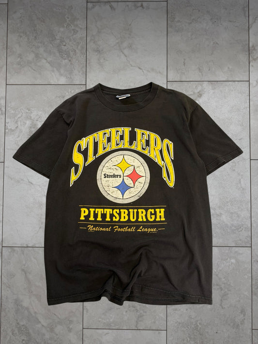 (L) 1996 Steelers Arch Text Graphic Tee