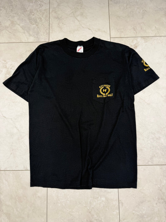 (M/L) 1994 Sturgis Black Hills Rally Pocket Graphic Tee