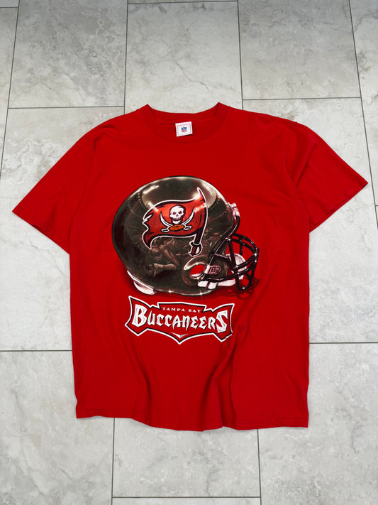 (XL) Vintage Y2K Tampa Bay Buccaneers NFL Graphic Tee