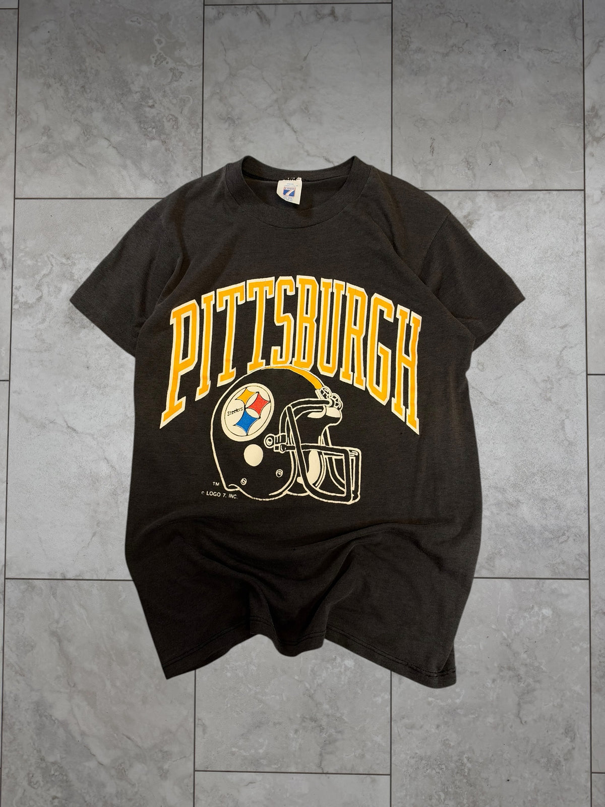 (S) Vintage 80's Steelers Logo 7 Graphic Tee