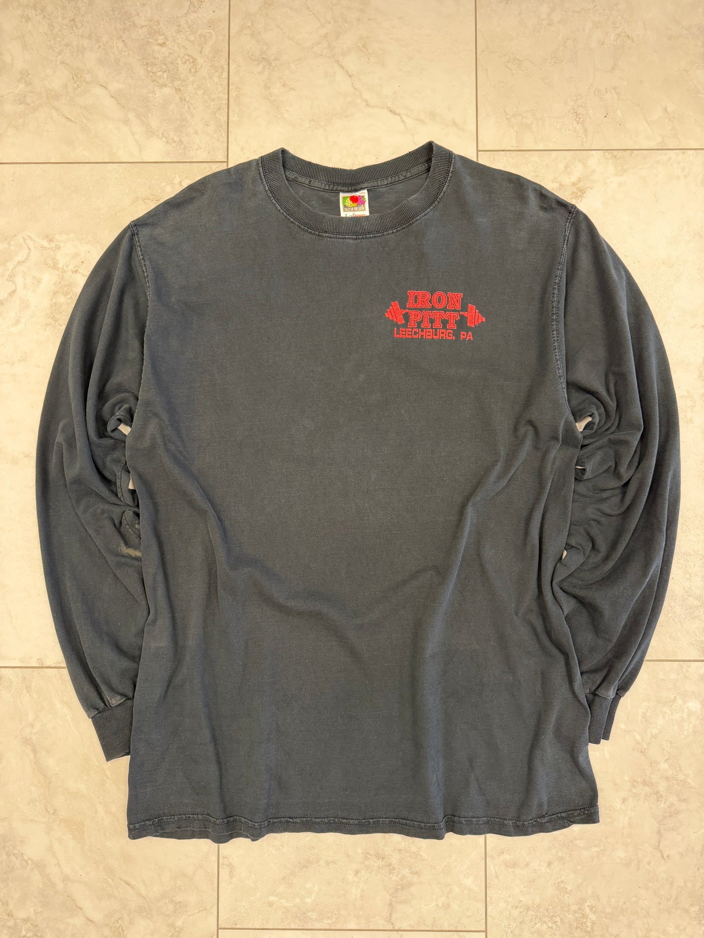 (XL) Vintage 90’s Iron Pitt Leechburg, PA Long-sleeved Graphic Tee