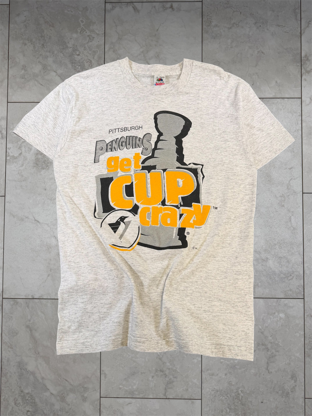 (L) Vintage 90’s Penguins “Get Cup Crazy” Graphic Tee
