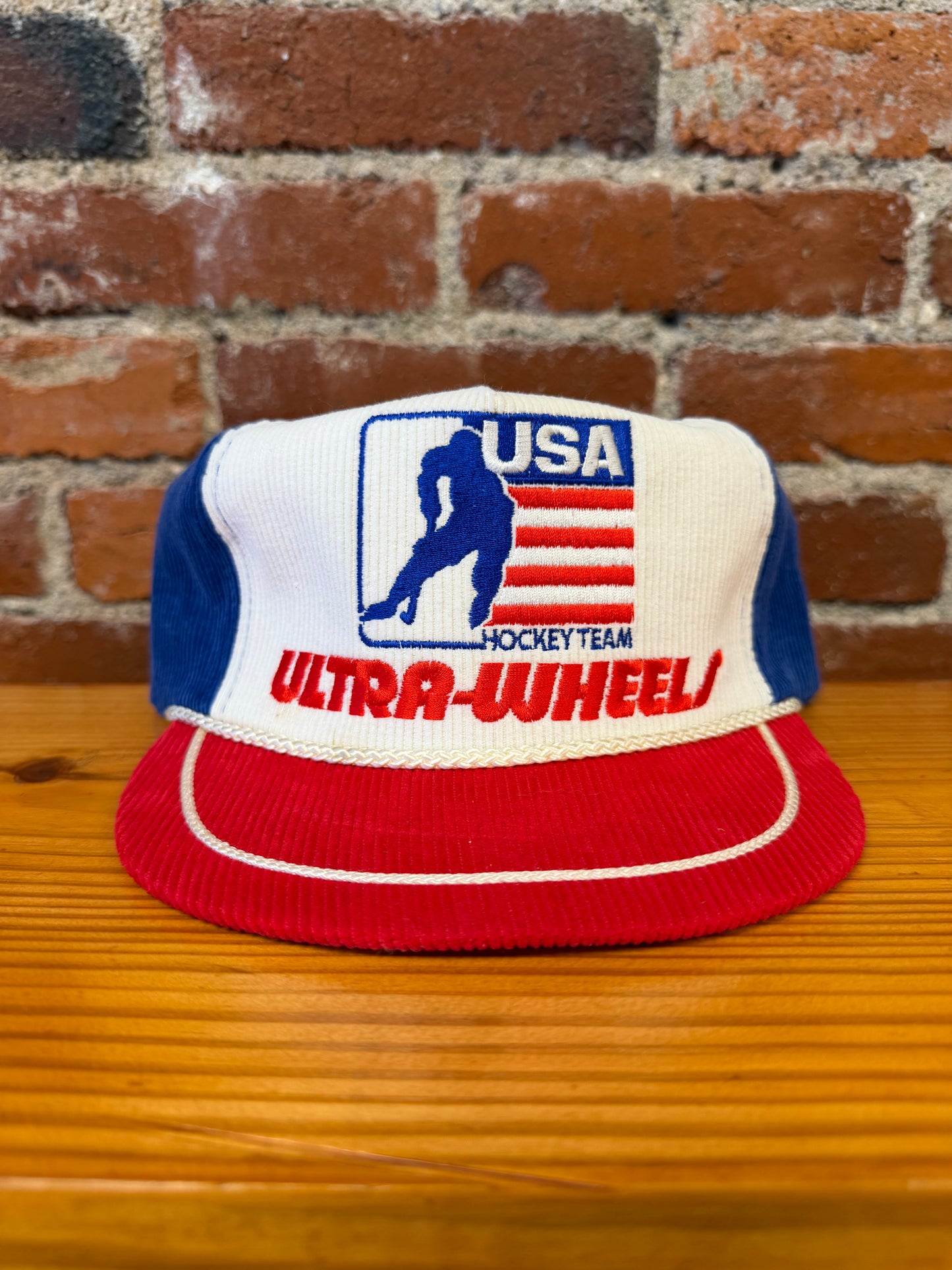Vintage USA Hockey Team Ultra Wheels - NEW