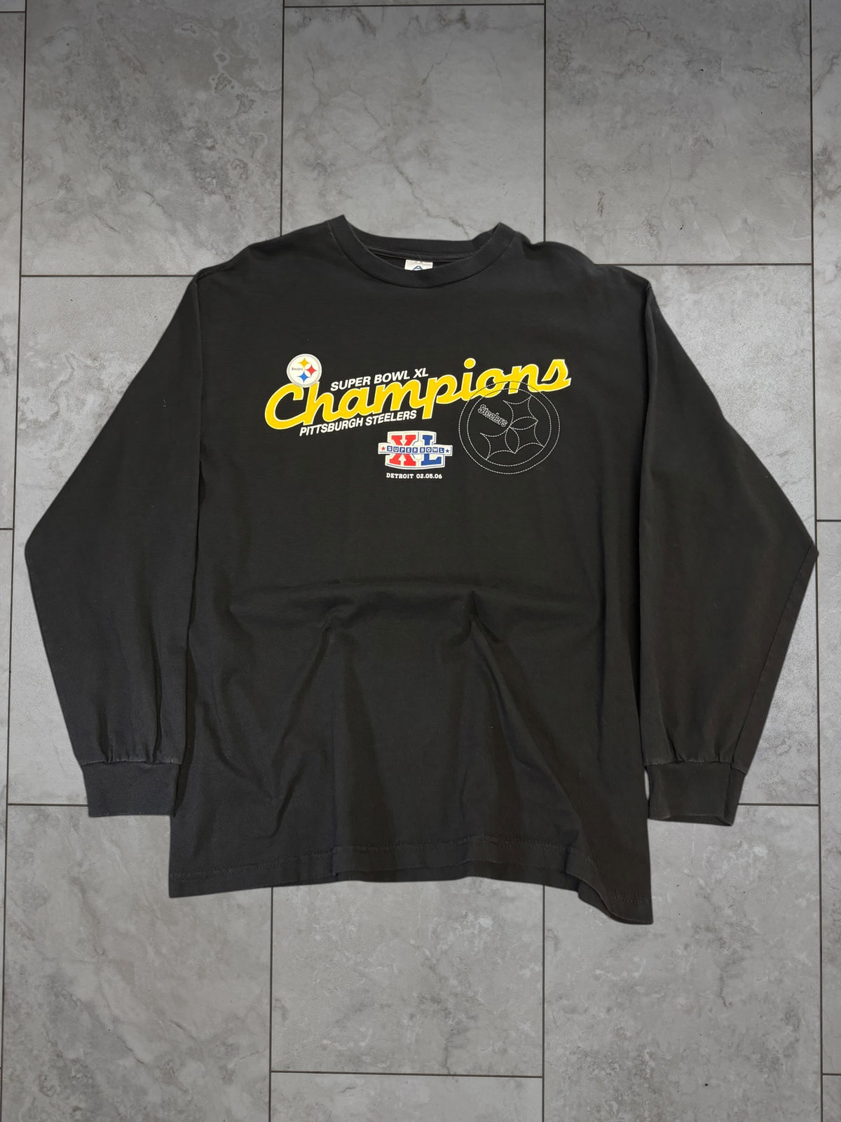 (XL) 2006 Steelers Superbowl XL Champions Long Sleeve Shirt