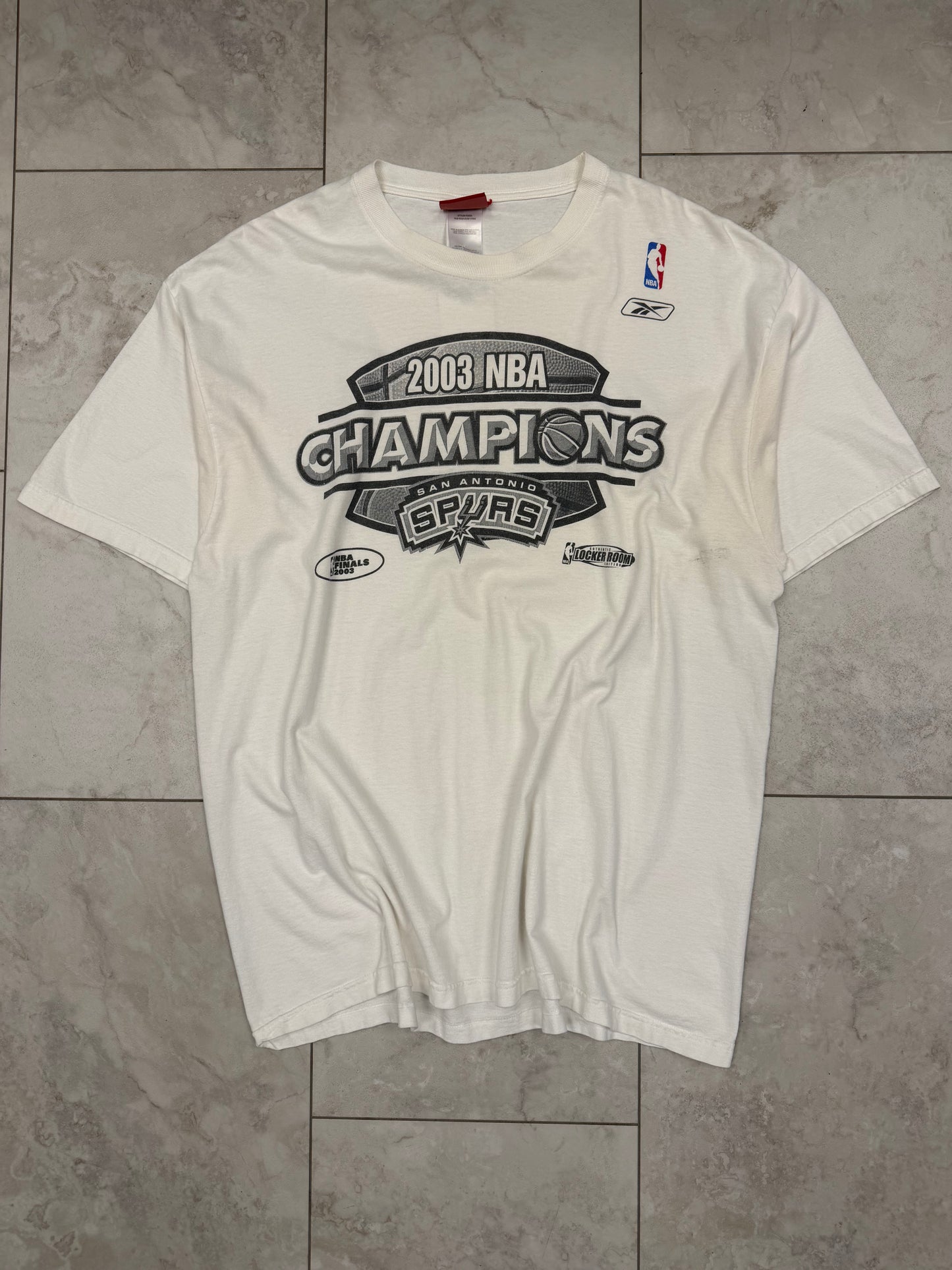 (L) 2003 Reebok San Antonio Spurs NBA Champions Graphic Tee