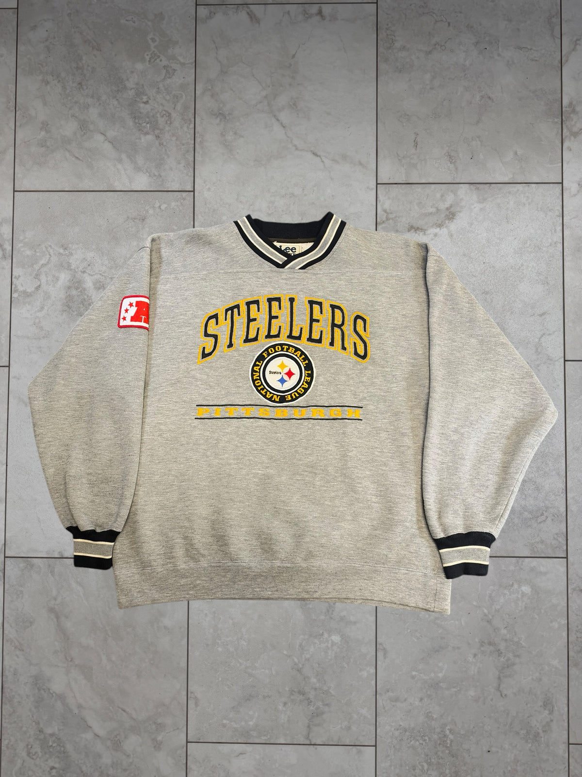 (M) Vintage 90's Steelers Embroidered Lee Crewneck