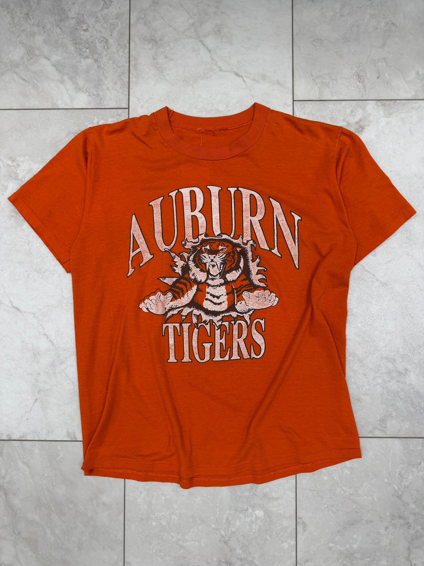 (M) Vintage 80’s Auburn Tigers Graphic Tee