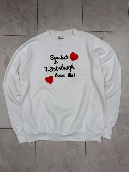 (L/XL) Vintage 90's "Somebody in Pittsburgh Loves Me!" Graphic Crewneck