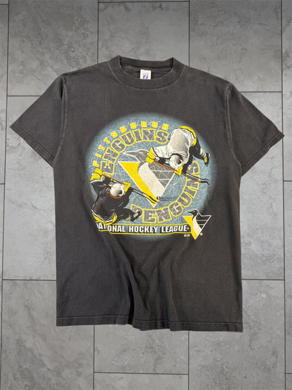 (L) Vintage 90’s Penguins Face-Off Graphic Tee