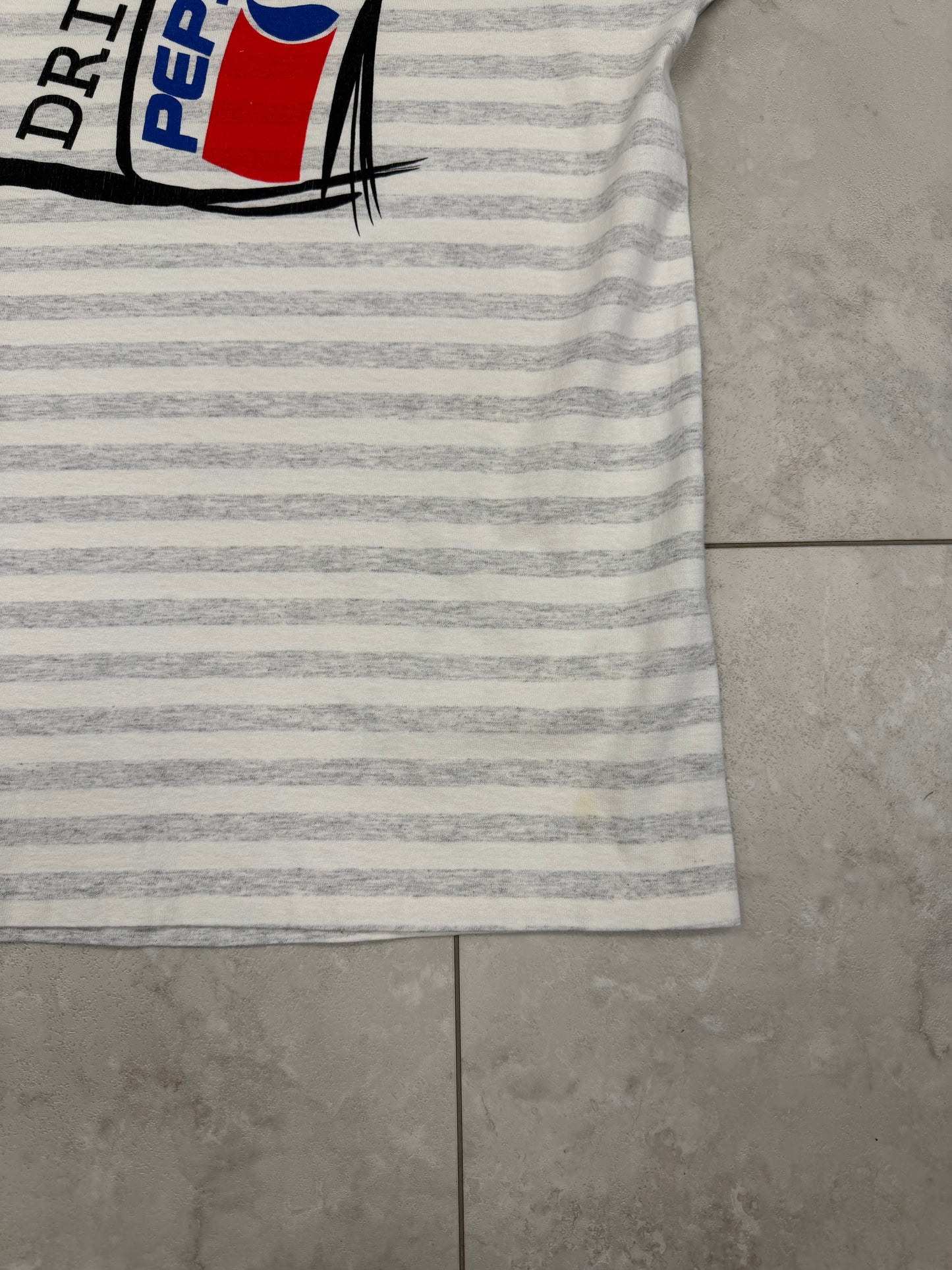 (XL) Vintage 90’s Pepsi Graphic Tee