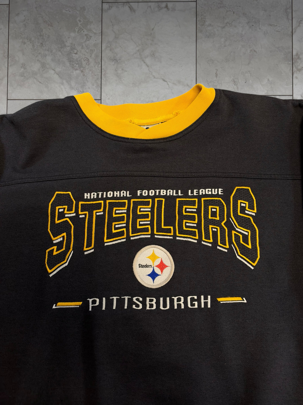 (L) Vintage 90's Steelers Embroidered Lee Crewneck