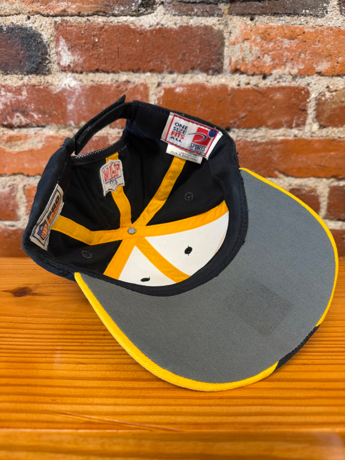 Vintage 90’s Steelers Pro Line Strap-back Hat