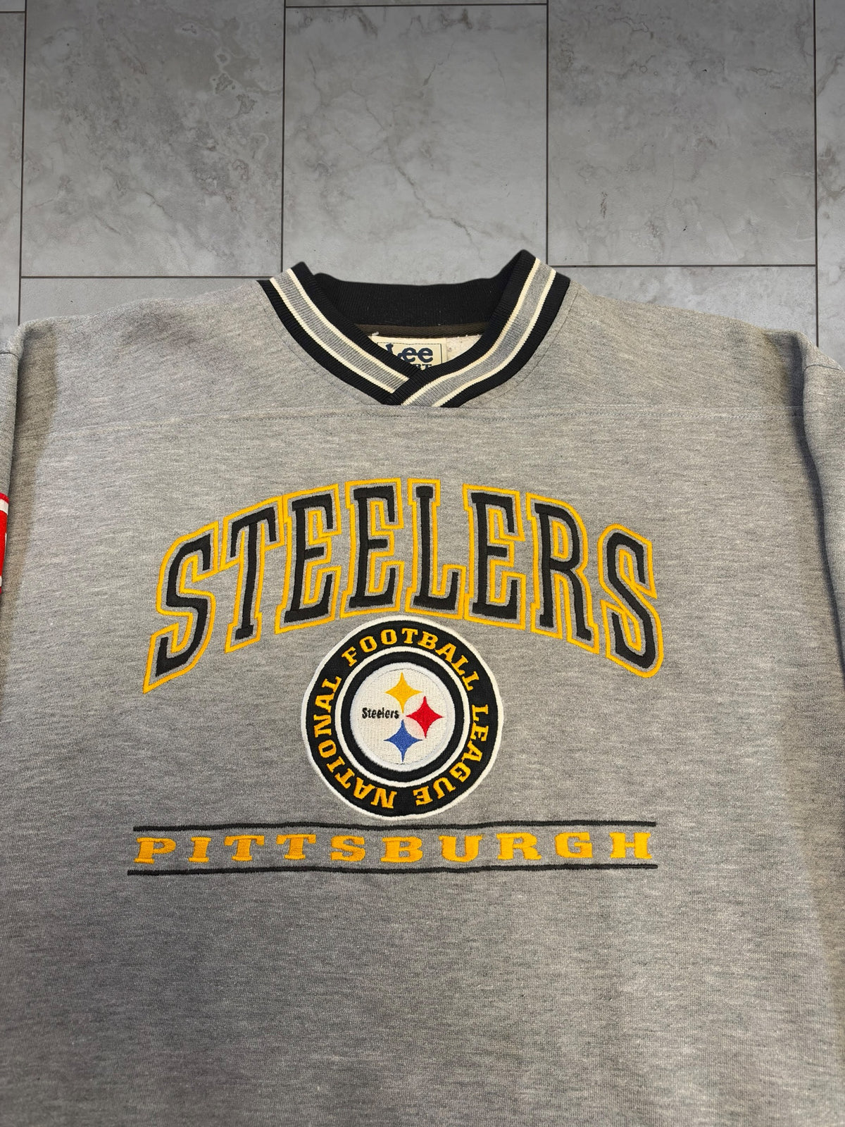 (M) Vintage 90's Steelers Embroidered Lee Crewneck