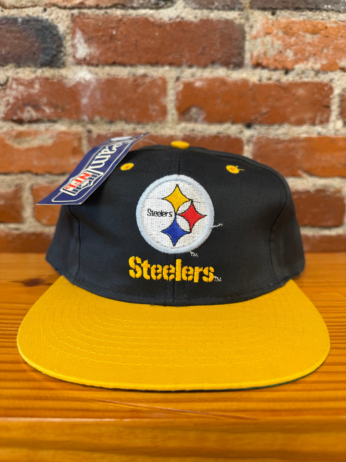 Vintage Steelers Script and Logo Team NFL Snapback Hat (Brand New)