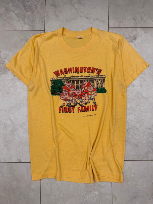 (M) 1983 “Washington’s First Family” Football Graphic Tee