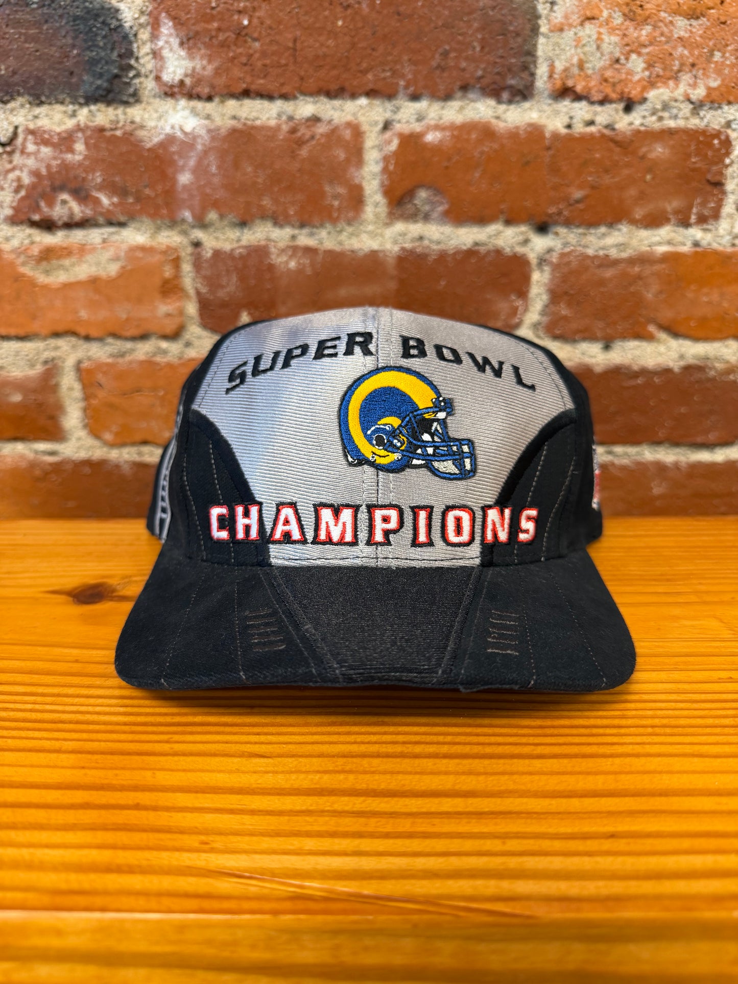 2000 St. Louis Rams Super Bowl Champions Hat - NEW