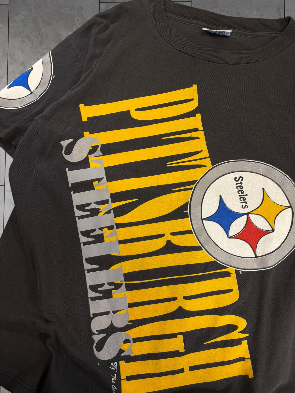 (M) Vintage Steelers The Game Graphic Tee