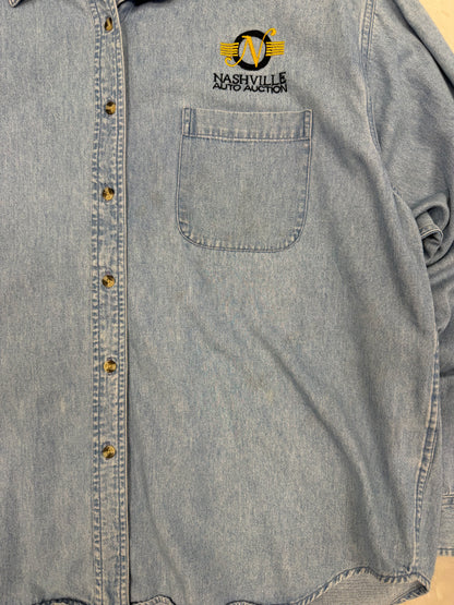 (XL) Vintage 90’s Embroidered Nashville Auto Auction Denim Shirt