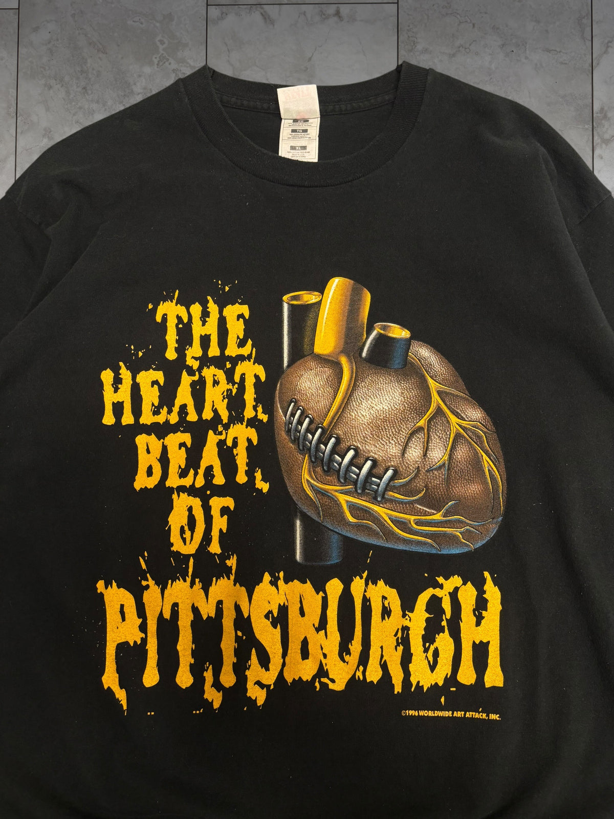 (XL) 1996 Steelers "Heart Beat" Graphic Tee