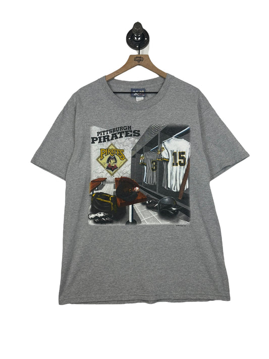 (L) 1995 Pirates Locker Room Tee
