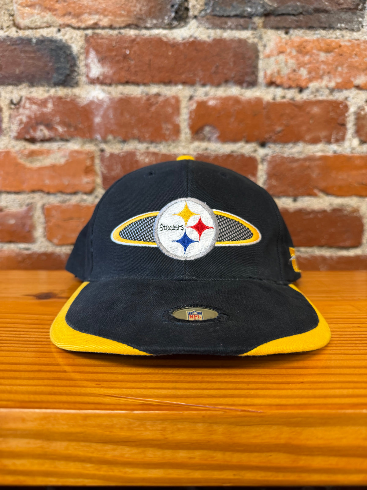 Vintage 90’s Steelers Pro Line Strap-back Hat
