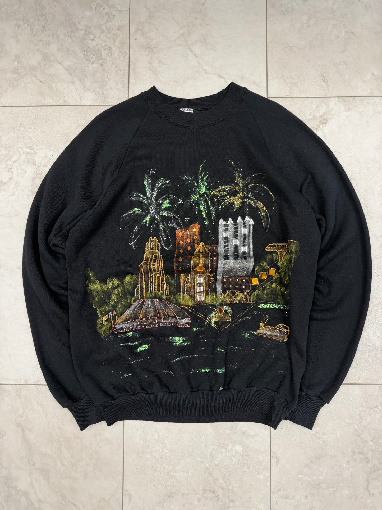 (XL) Vintage 90's Custom Pittsburgh Bedazzled Skyline Graphic Crewneck