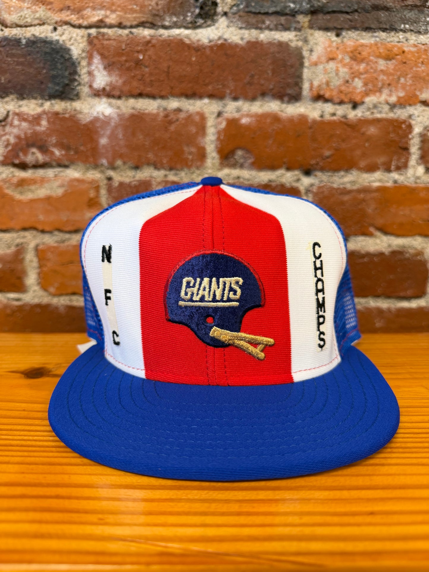 Vintage Giants NFC Champs  AJD Lucky Stripes Trucker Hat - NEW