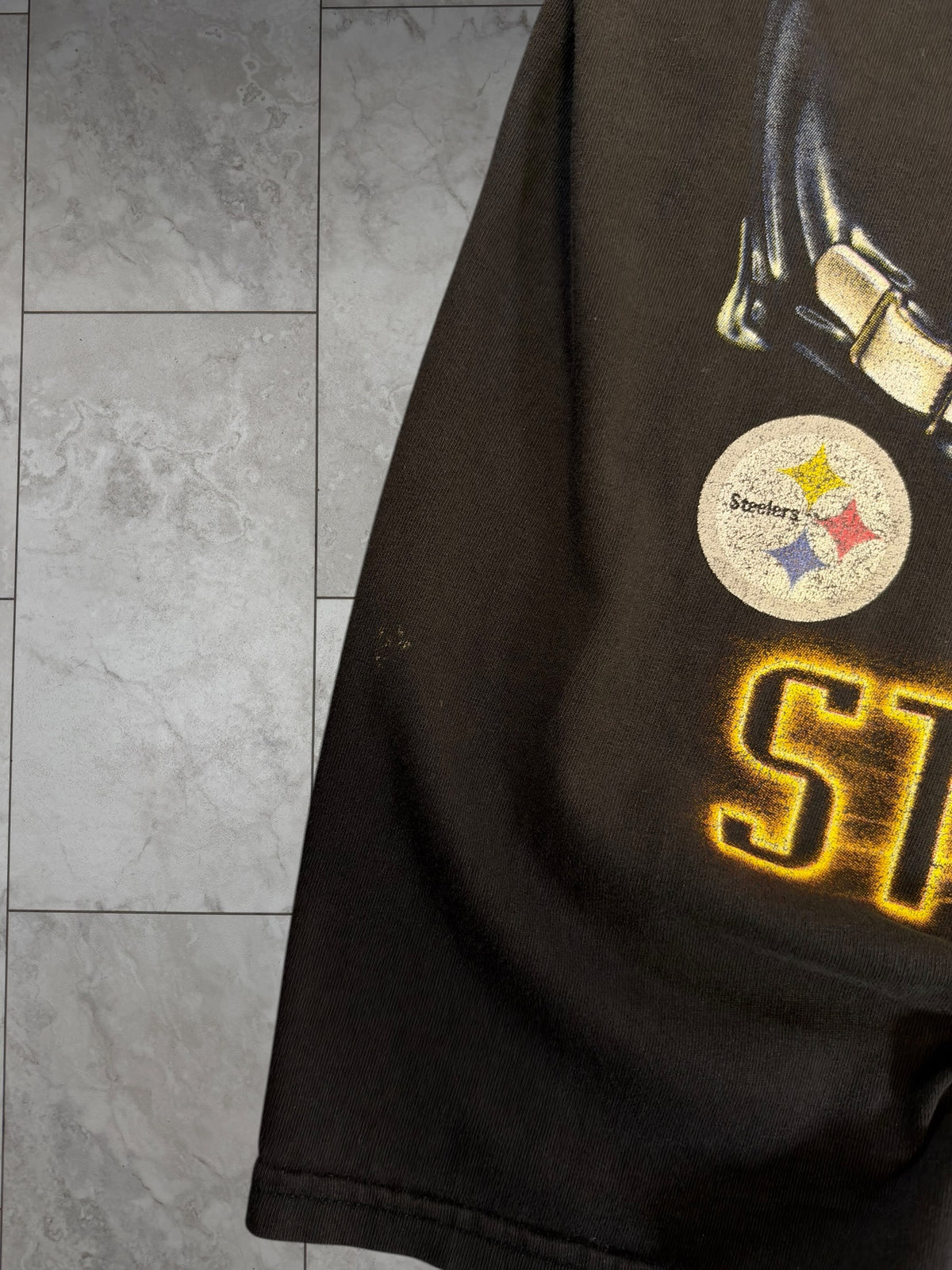 (M) Vintage 90's Steelers Helmet Graphic Tee