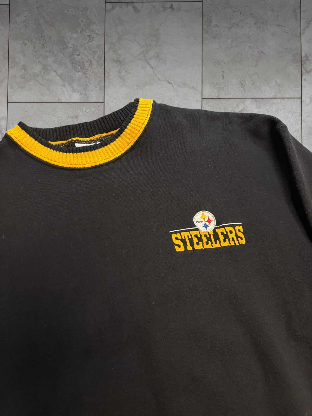 (M/L) Vintage 90's Steelers Embroidered Crewneck