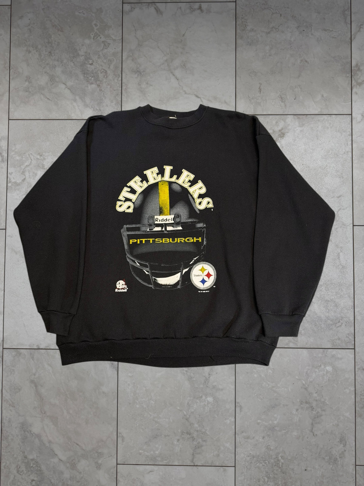 (XL) 1996 Steelers Helmet Riddell Graphic Crewneck