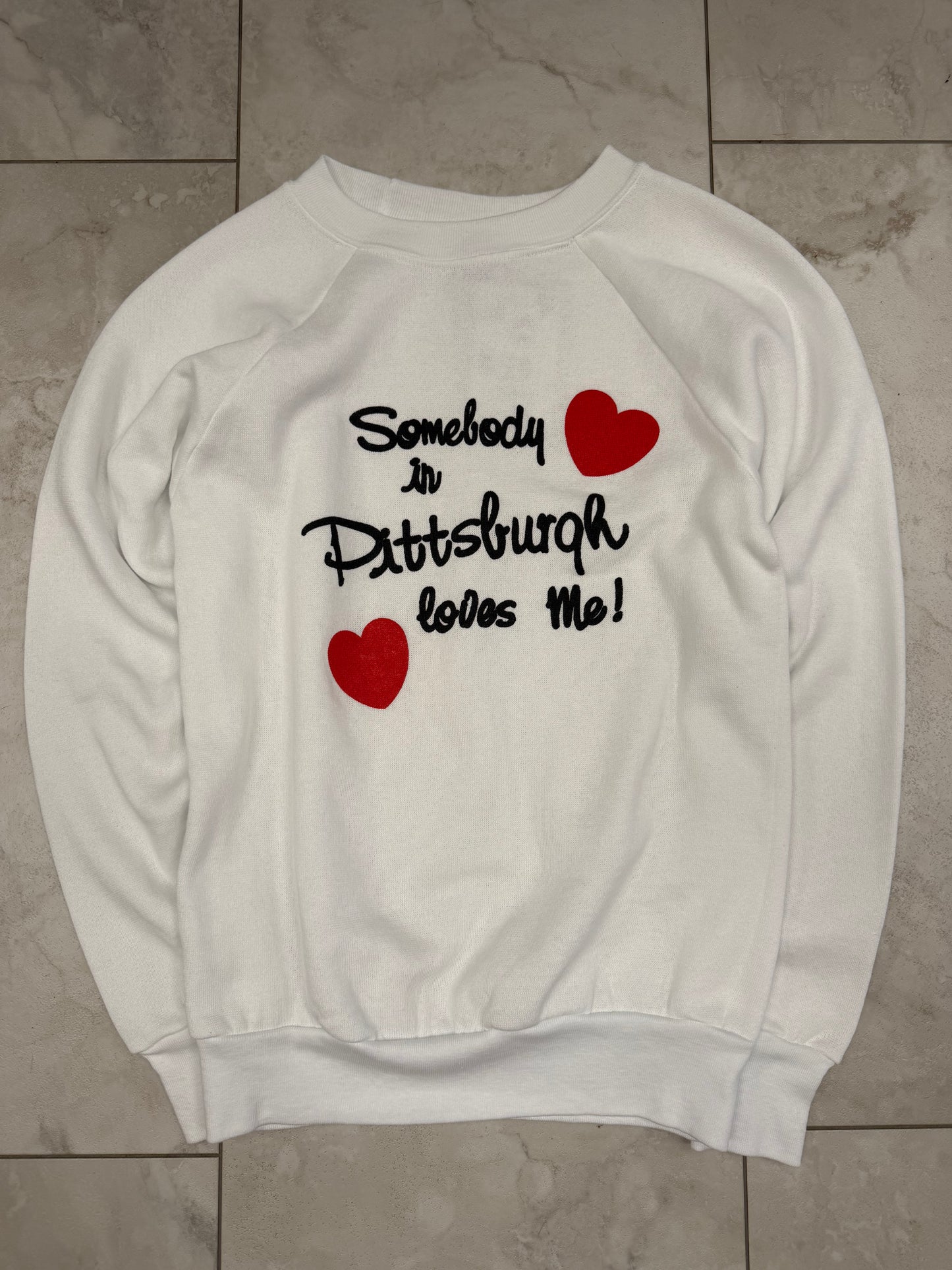 (Youth S/M) Vintage 90's "Somebody in Pittsburgh Loves Me!" Graphic Crewneck