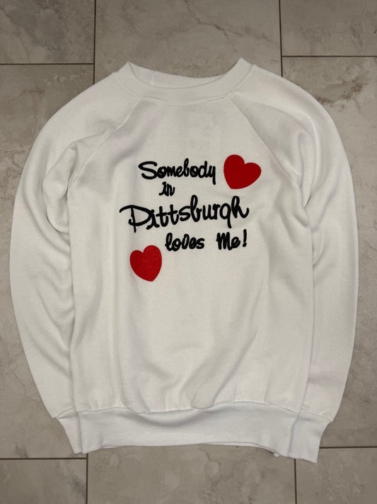 (Youth S/M) Vintage 90's "Somebody in Pittsburgh Loves Me!" Graphic Crewneck