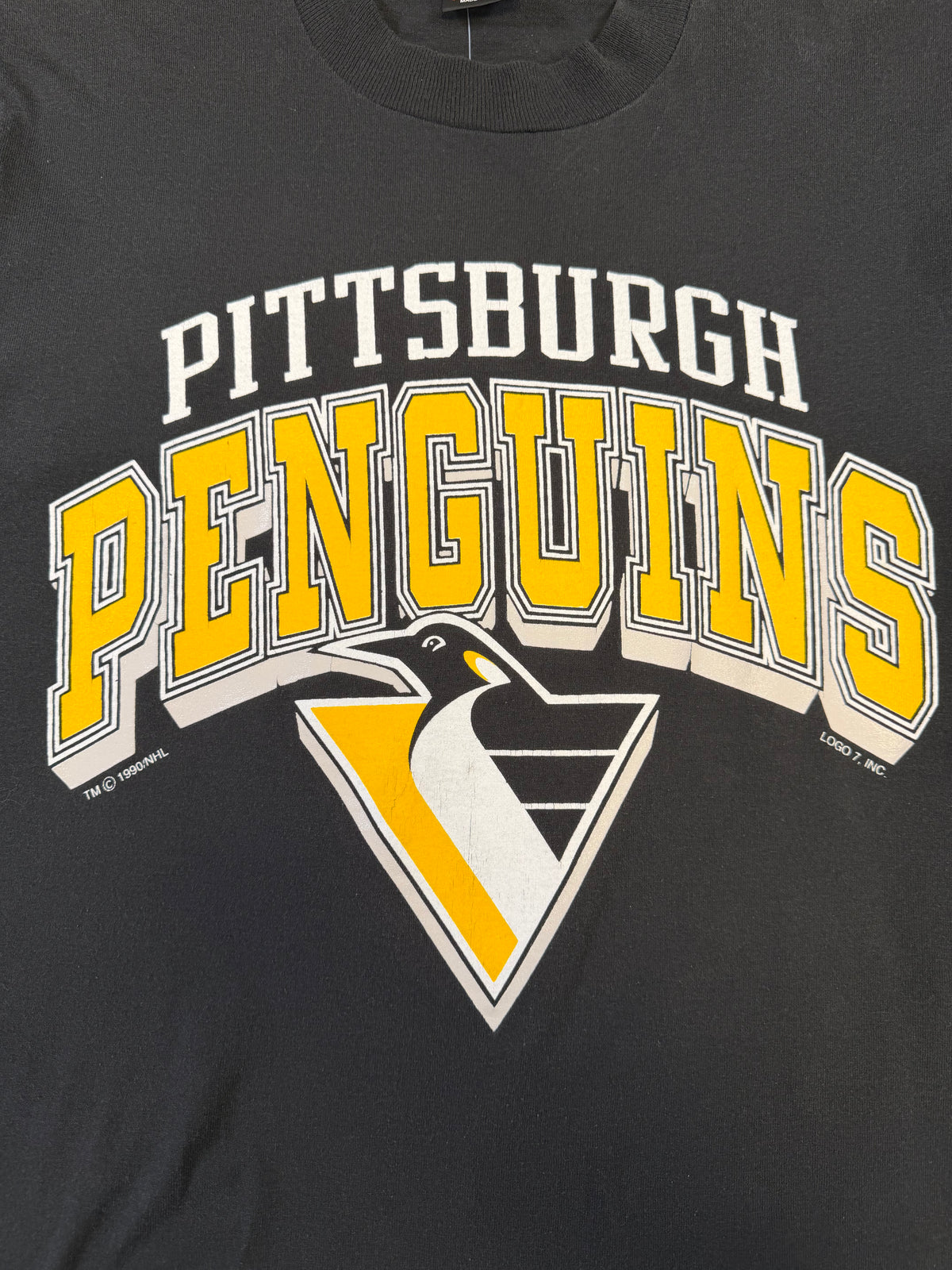 (M) 1990 Penguins Robo Pen Logo 7 Graphic Tee