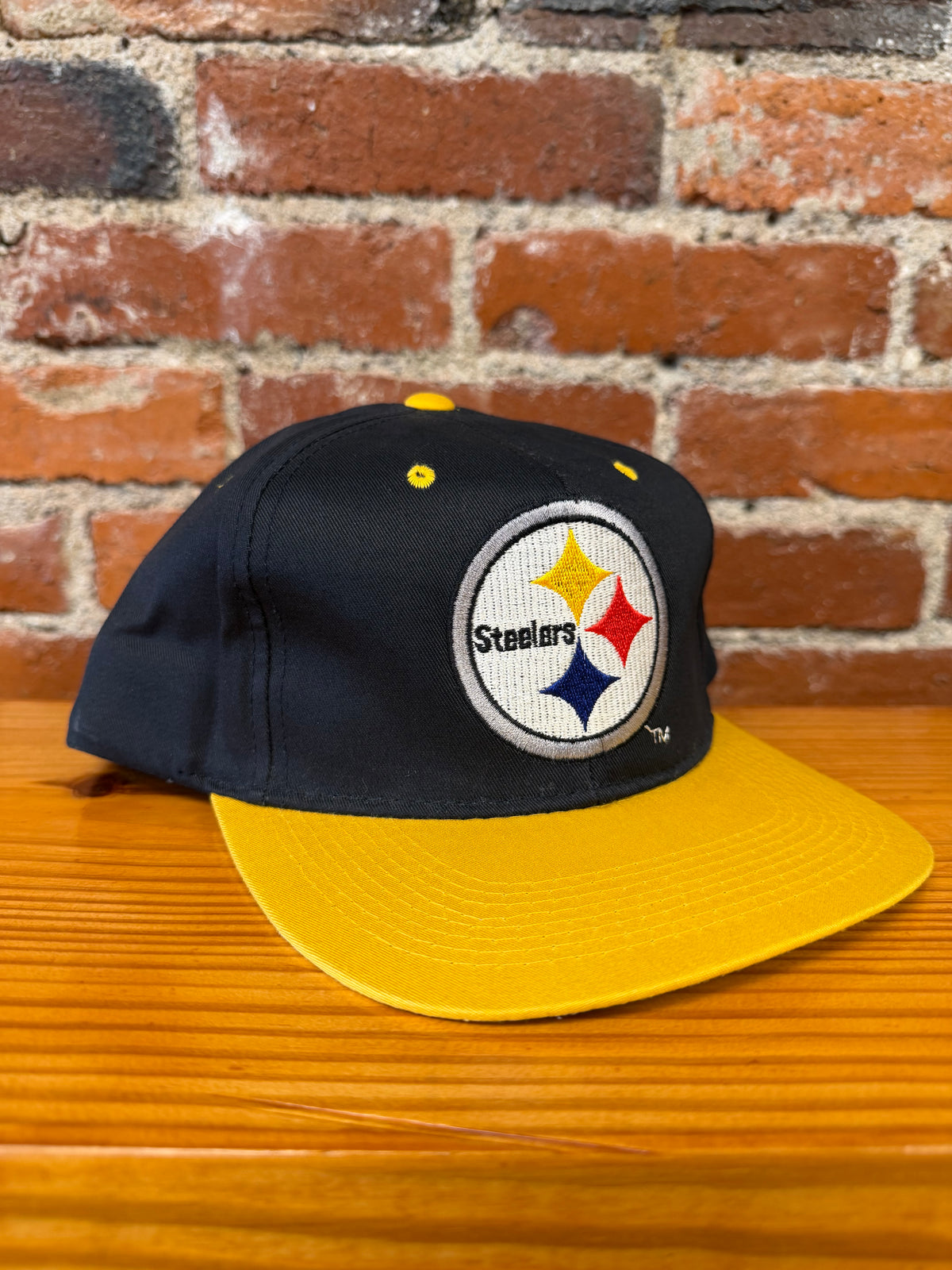 Vintage Steelers Big Logo Team NFL Snapback Hat (Brand New)