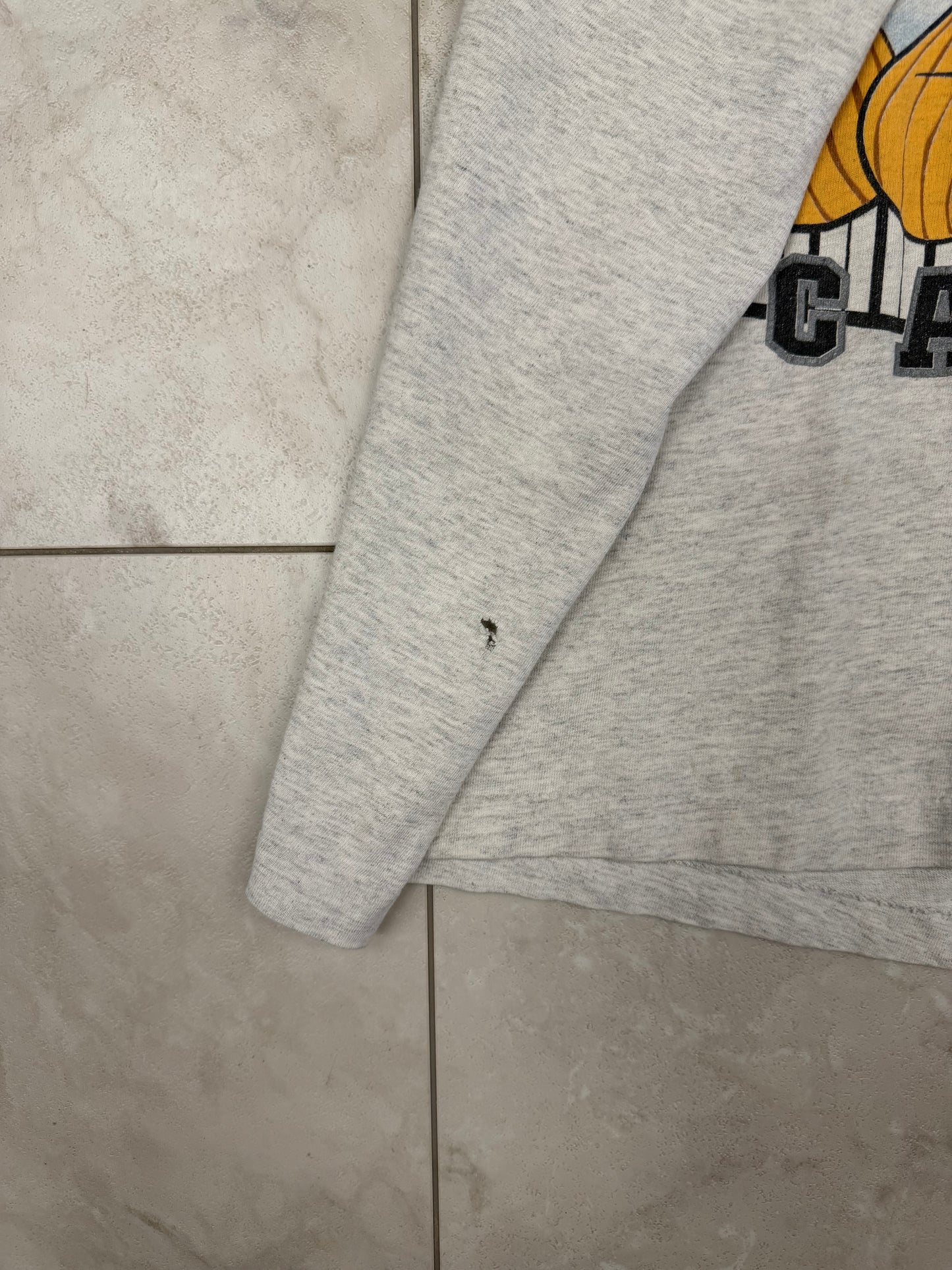 (L) 1993 Chicago White Sox Looney Tunes Graphic Tee