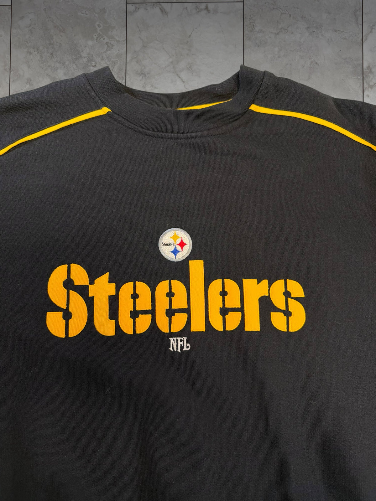 (XL) Vintage Y2K Steelers Embossed Crewneck