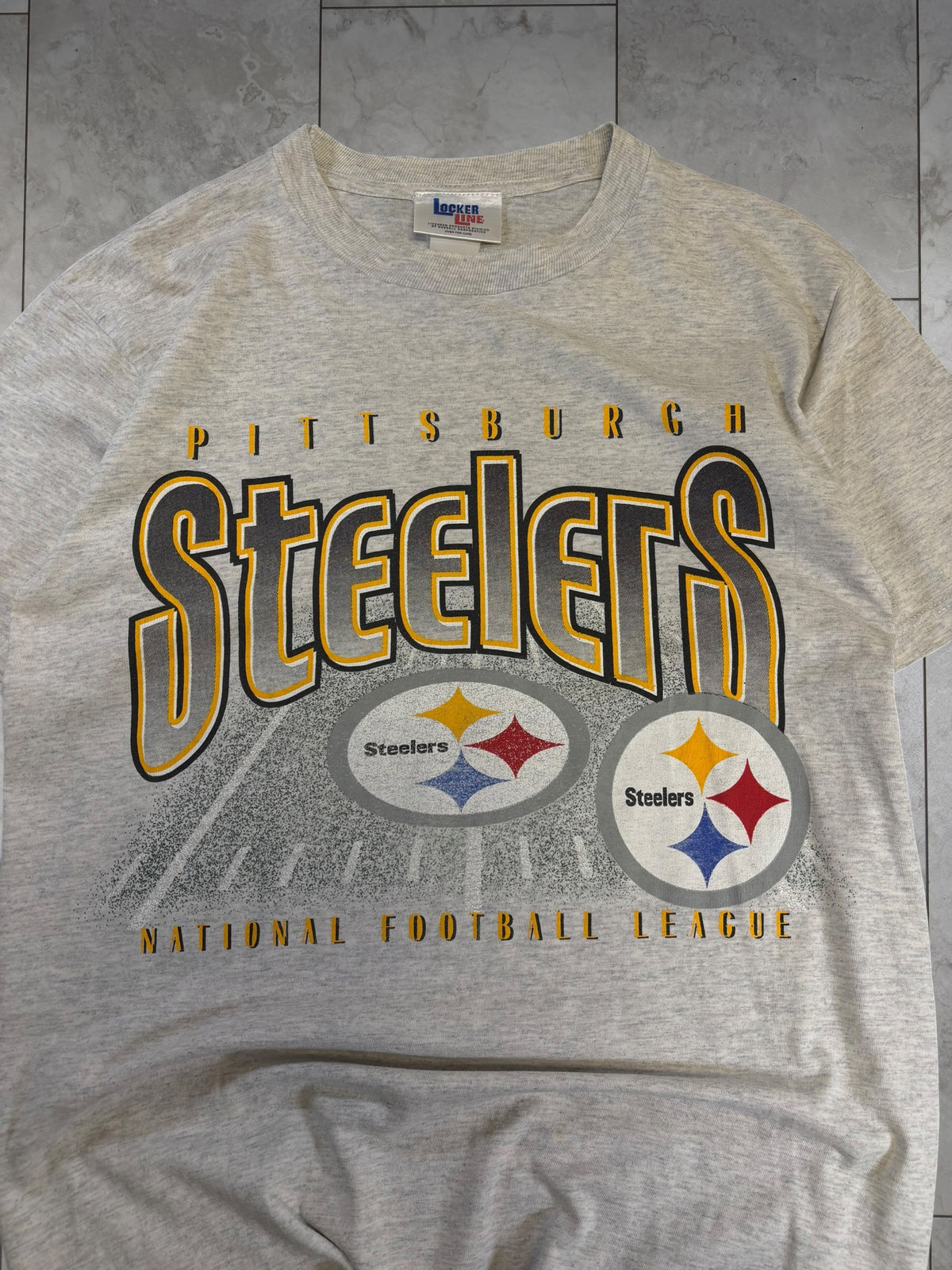 (S/M) Vintage 90s Steelers Locker Line Graphic Tee