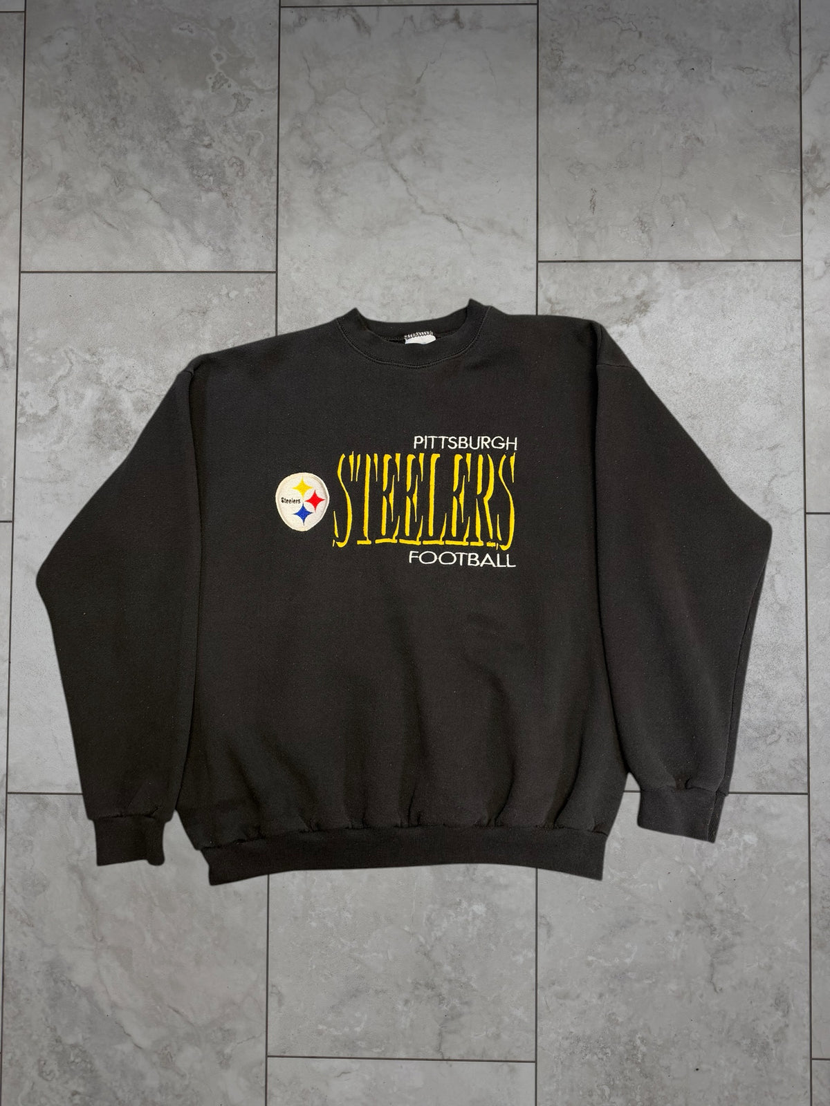 (M/L) Vintage 90's Steelers Embroidered Logo 7 Crewneck
