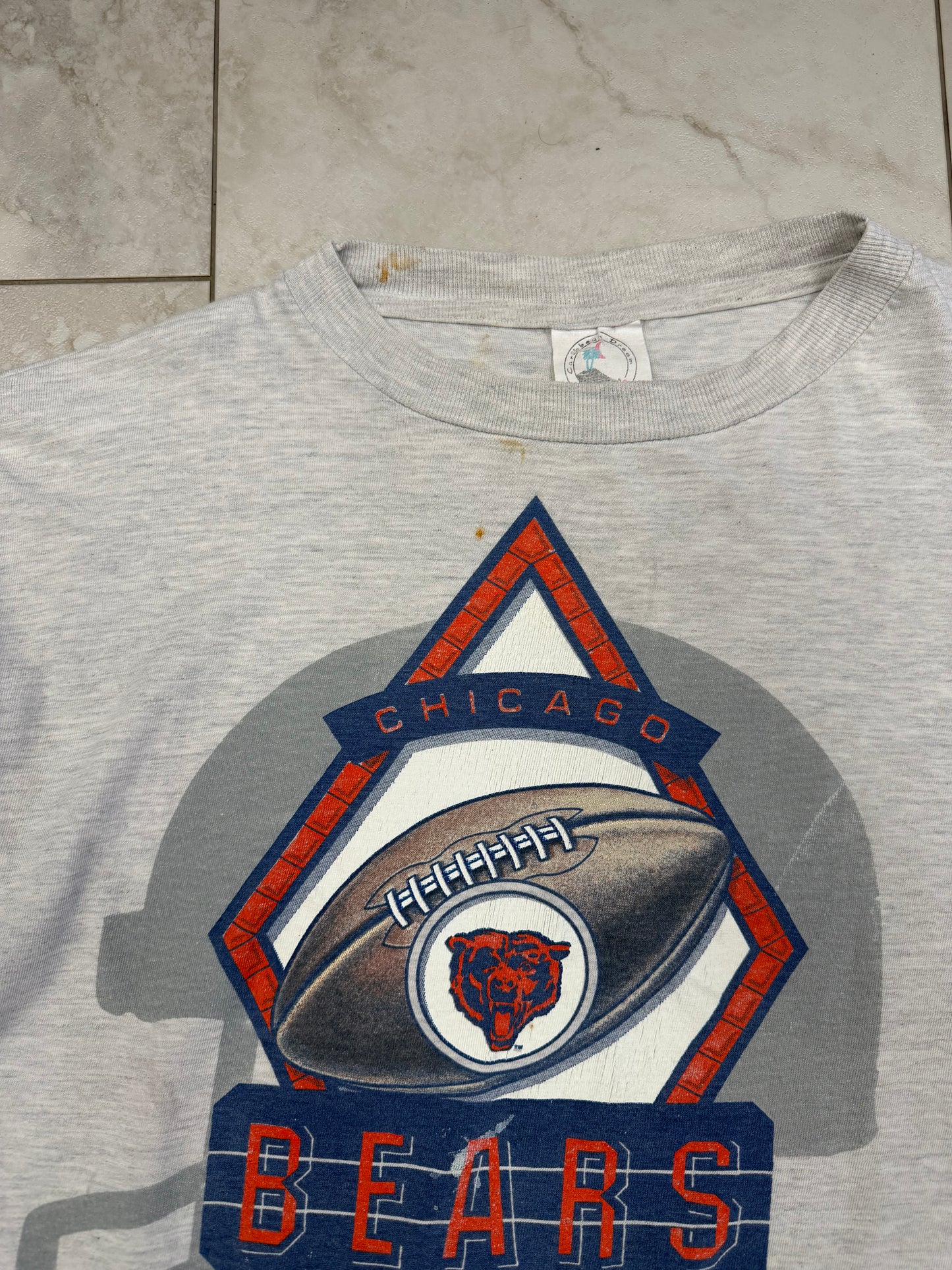 (L) 1993 Thrashed Chicago Bears Graphic Tee