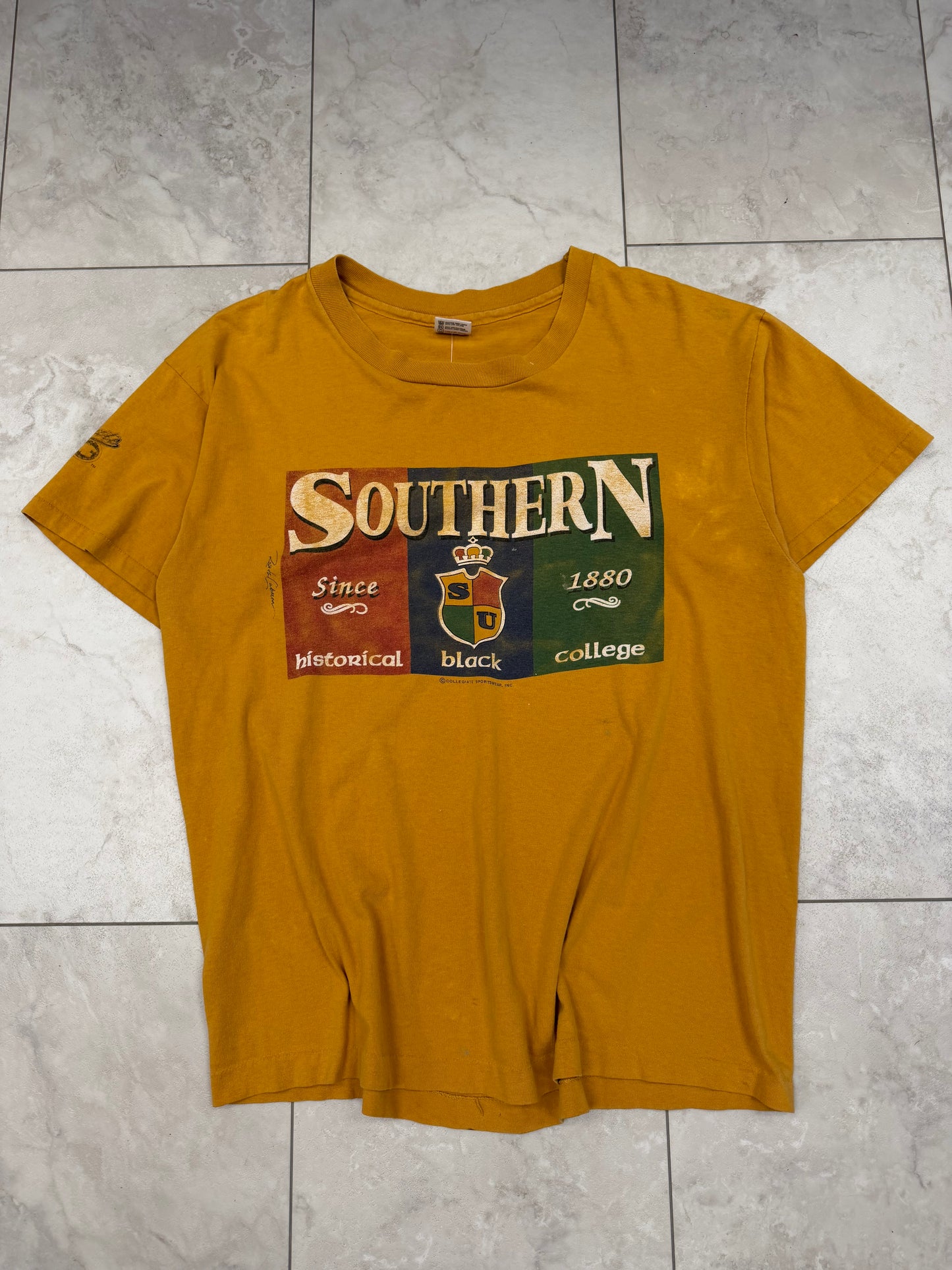 (XL) Vintage 90’s Southern University Graphic Tee